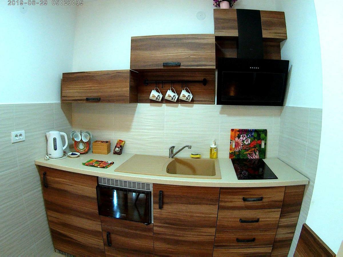 Uki-Modern Apartment With Parking Novi Sad Buitenkant foto