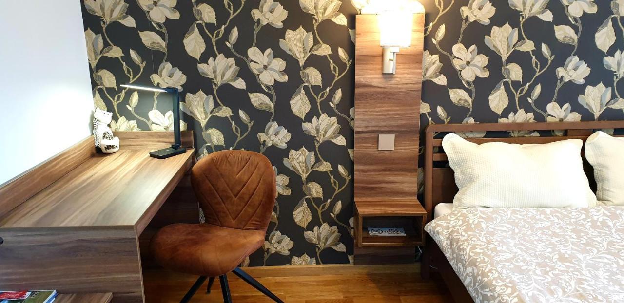 Uki-Modern Apartment With Parking Novi Sad Buitenkant foto